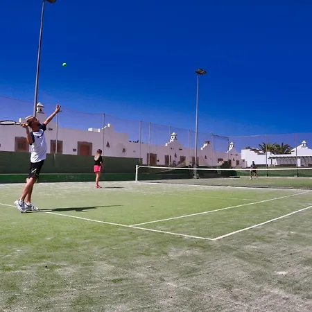 Marismas De アパートホテル 3*