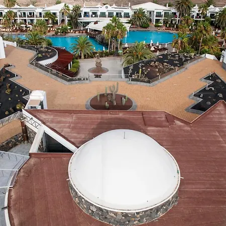 Marismas De Aparthotel 3*