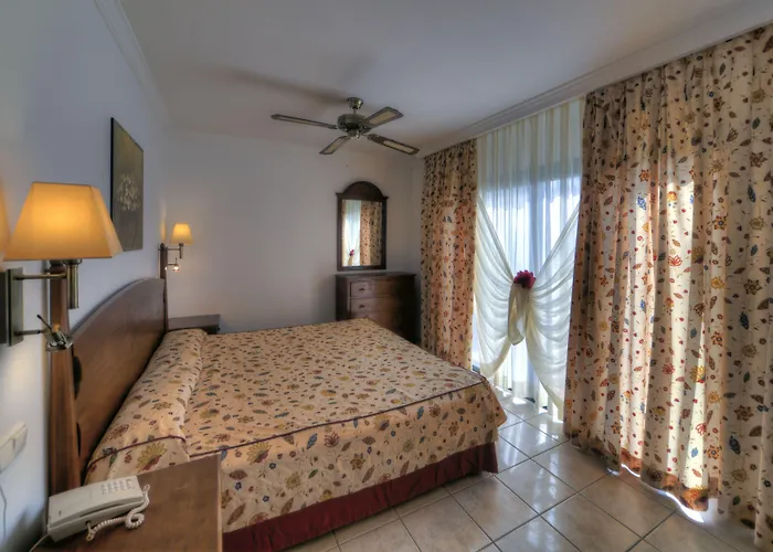 Marismas De Apart Otel 3*