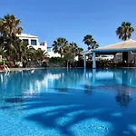 科拉雷侯拉麦里斯迈酒店 公寓式酒店 3*